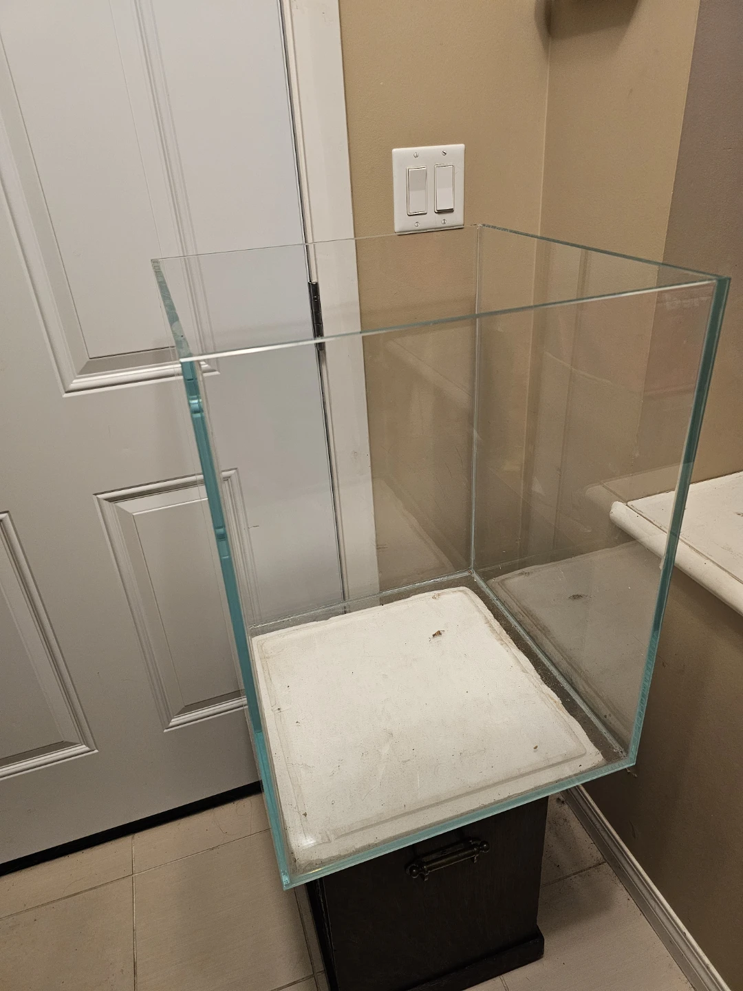Glass Aquarium Tank - photo 2
