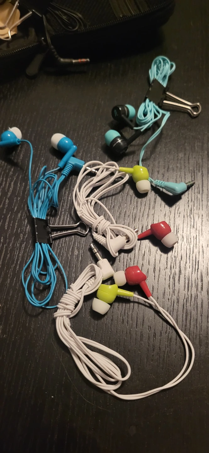 🥕Assorted Earbuds - White, Blue, Red, Teal, Yellow