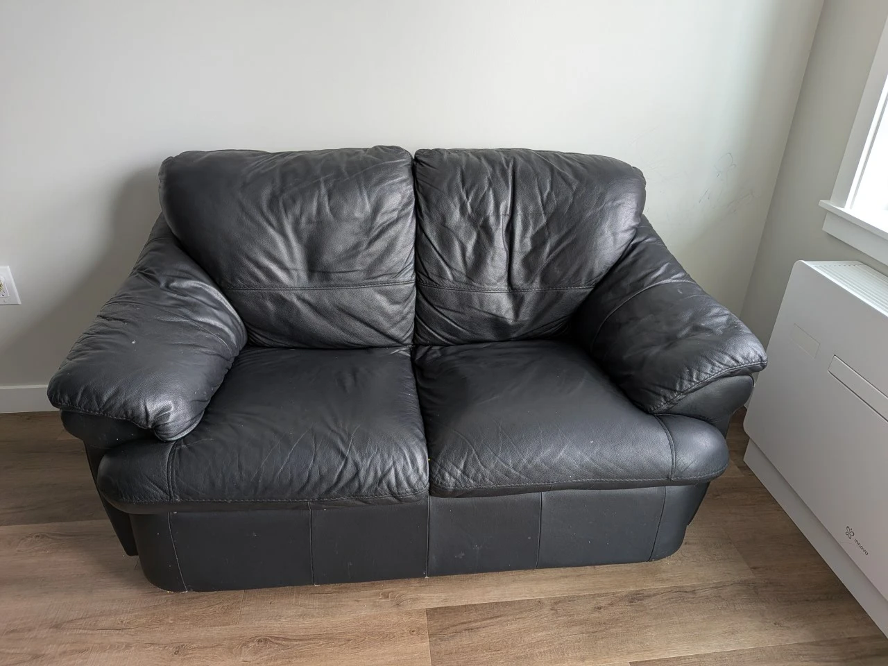 Black Leather Loveseat and Armchair Set