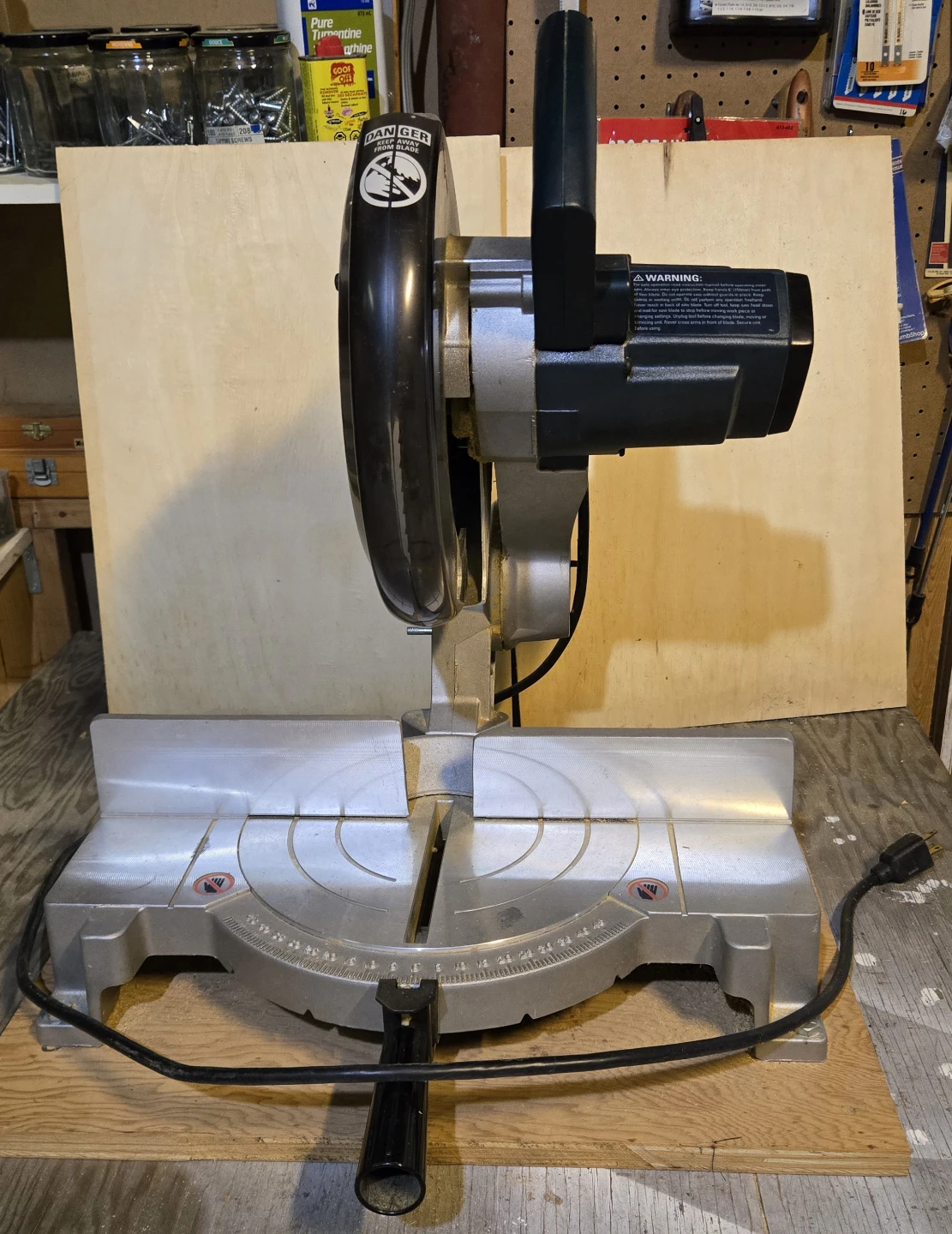 Black and Decker 10" Adjustable Mitre Saw