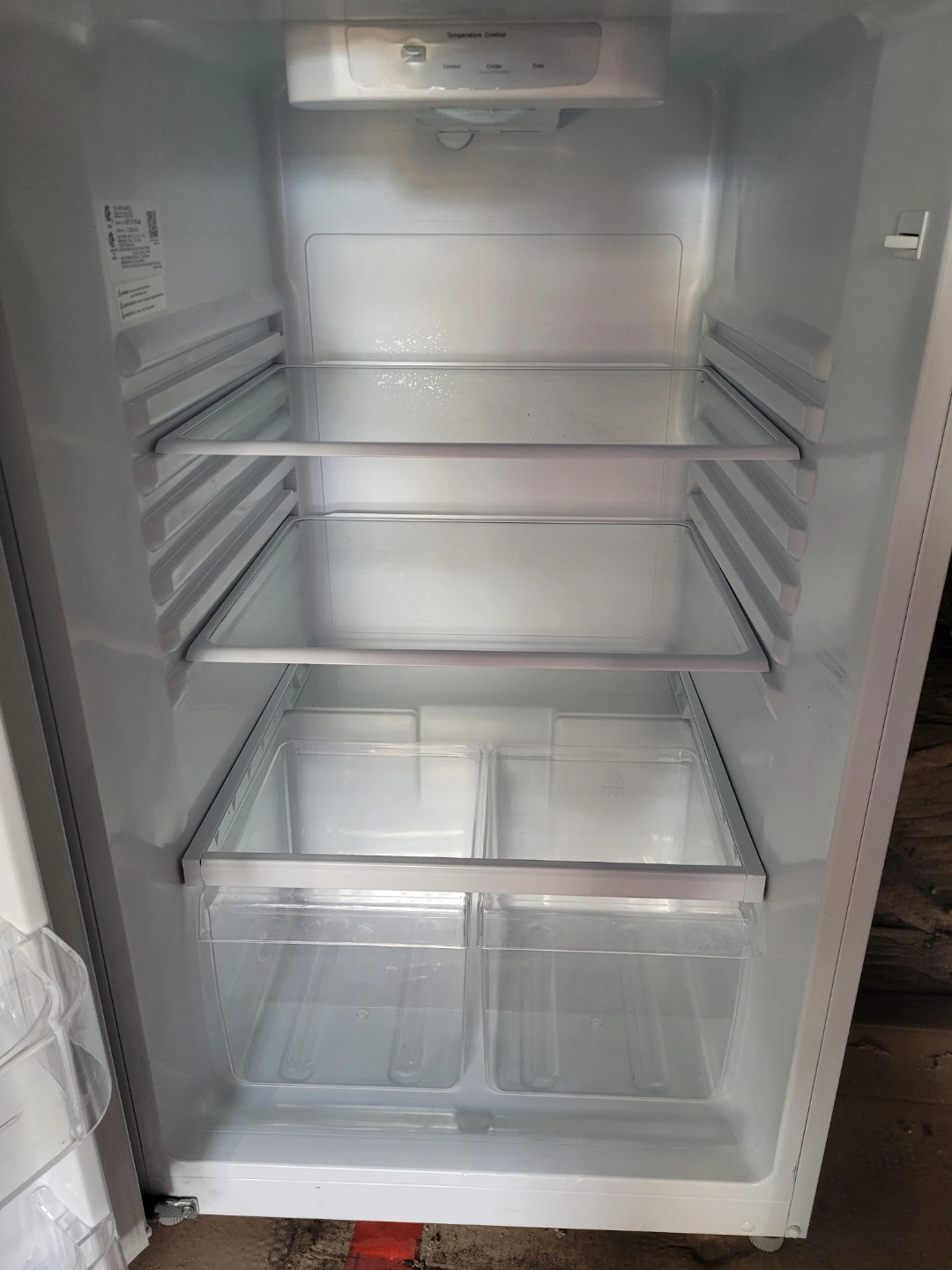 GE refrigerator freezers and Frigidaire oven - photo 2