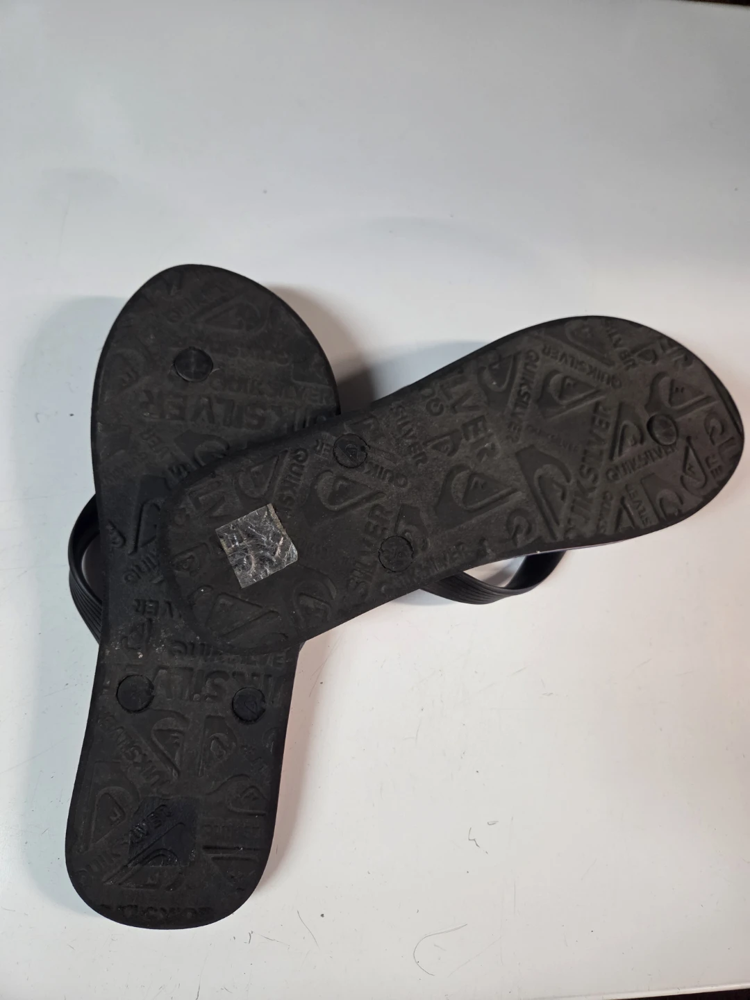 Quiksilver Flip Flops - 7+ - photo 2