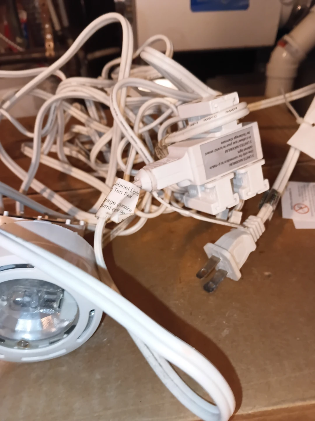 White 3-Light Under Cabinet Track Lighting - photo 2