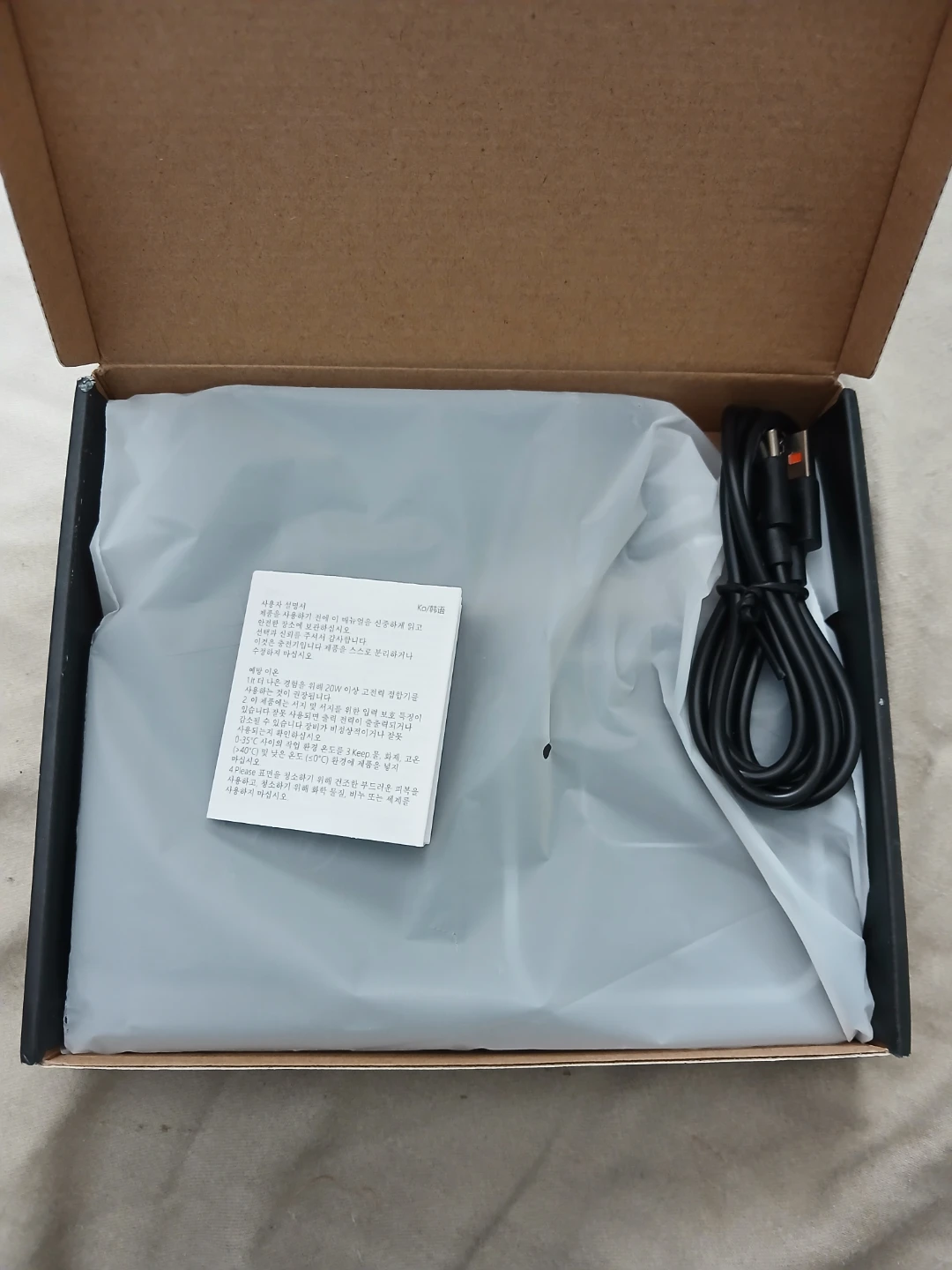 Antosun 3-in-1 Wireless Charger for Phone, Smartwatch, & Earbuds - photo 3