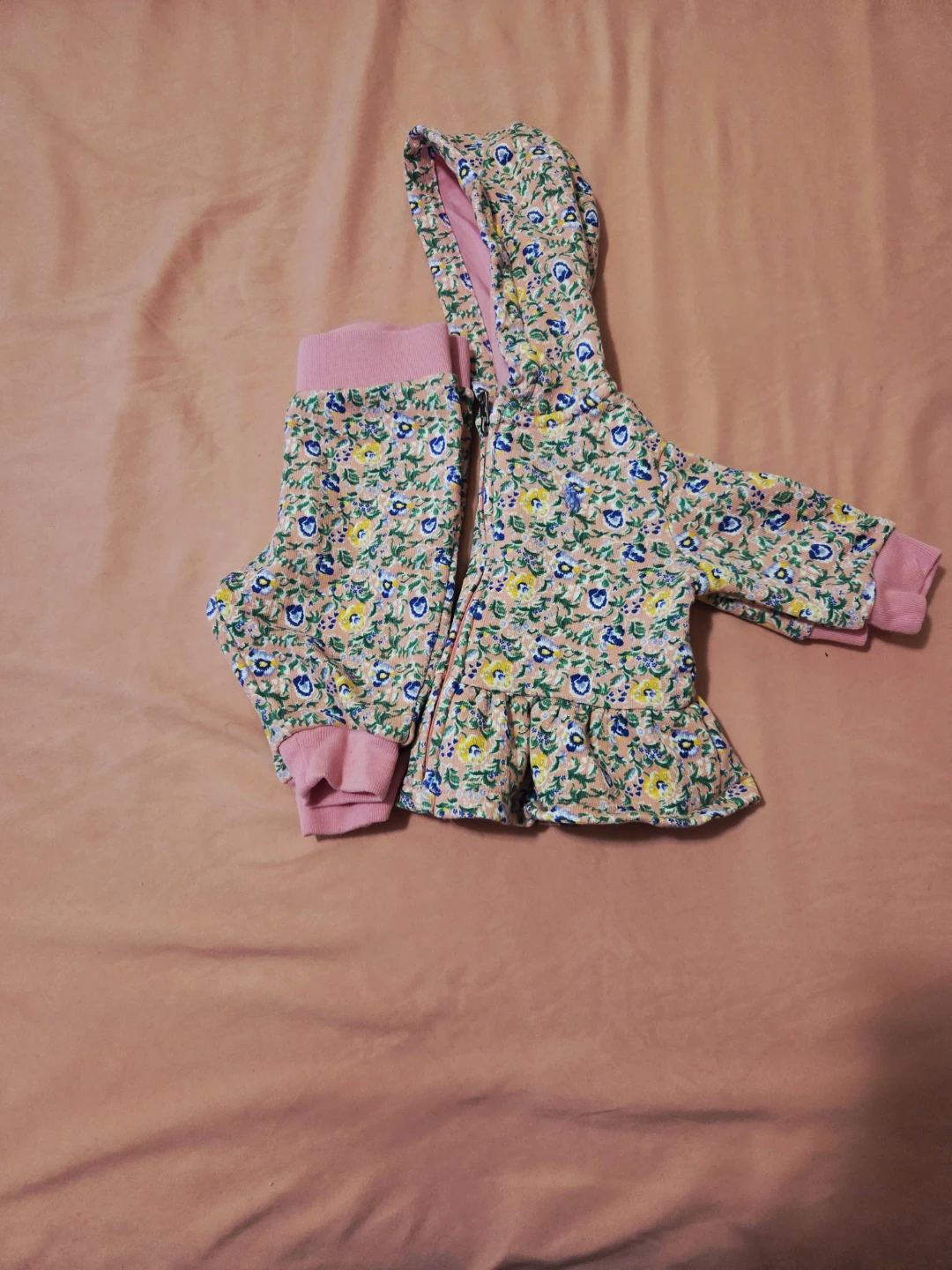 Ralph Lauren Baby Girl Floral Hoodie and Pants Set - photo 2