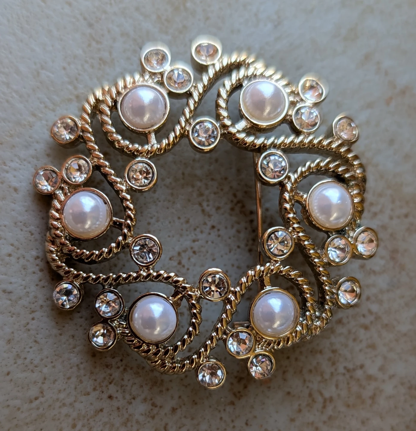 Gold Tone Brooch with Faux Pearls and Rhinestones