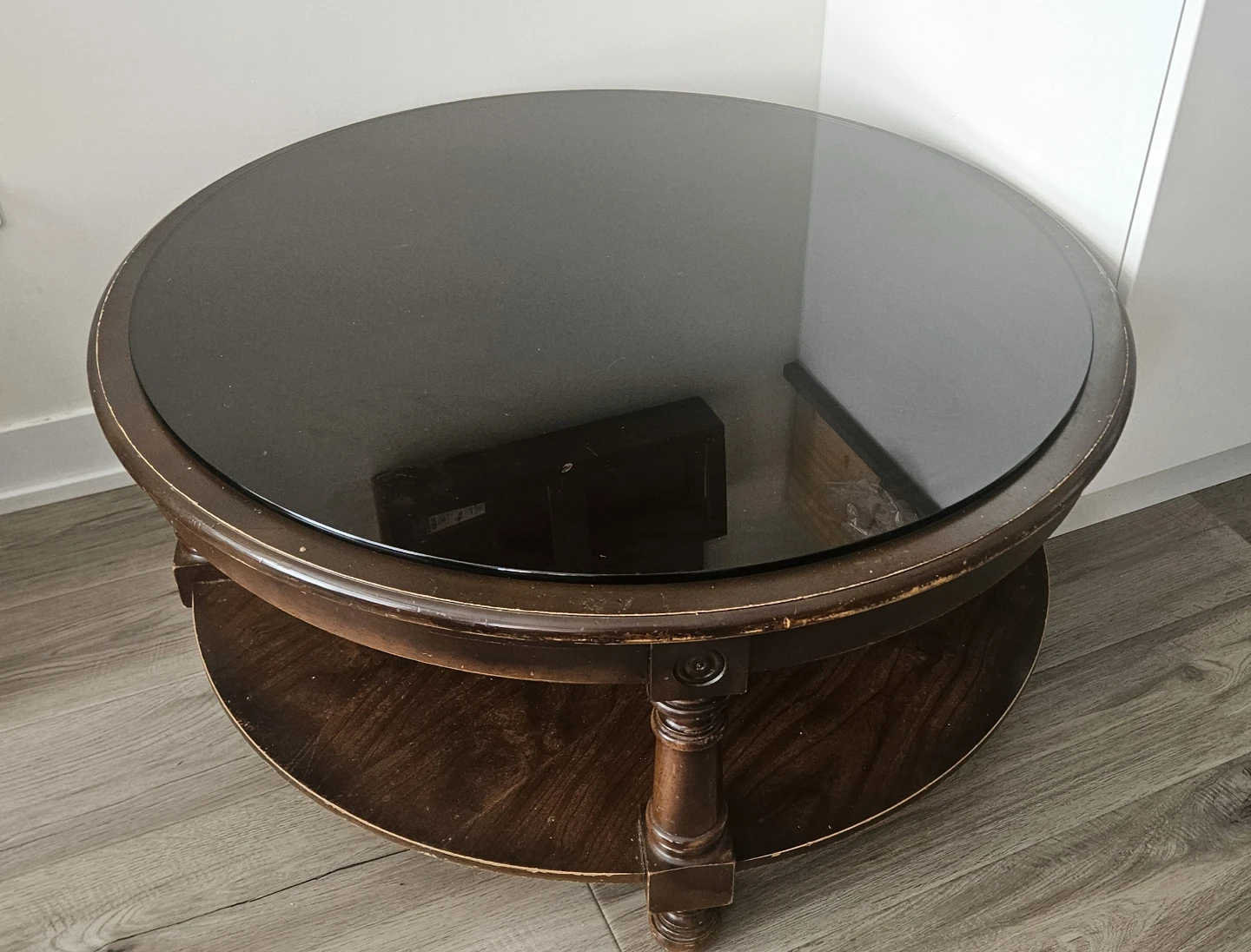 ☆Beautiful Solid Wood Vintage Coffee Table☆