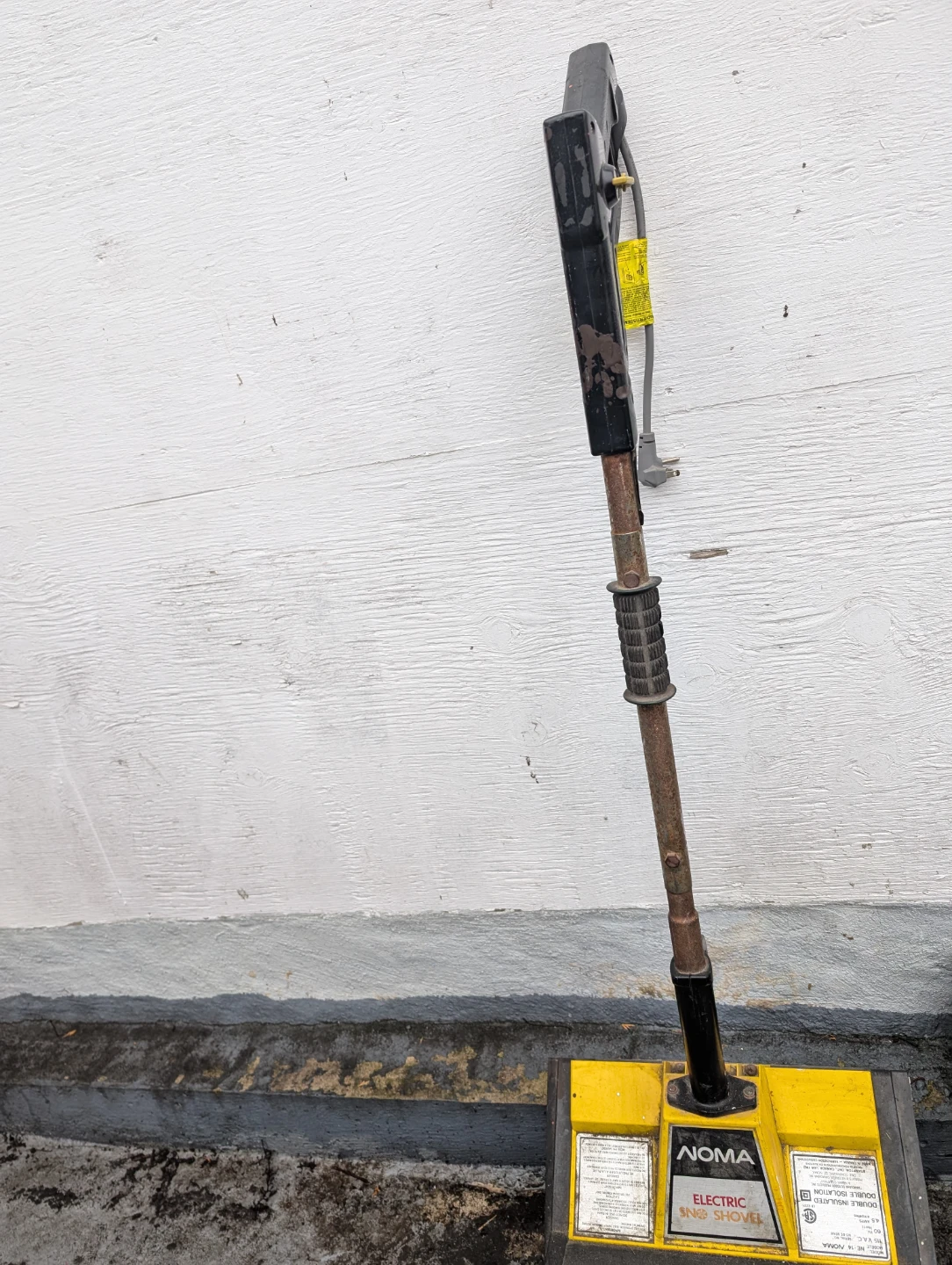 Noma Electric Snow Shovel with 50ft extension corf - photo 2