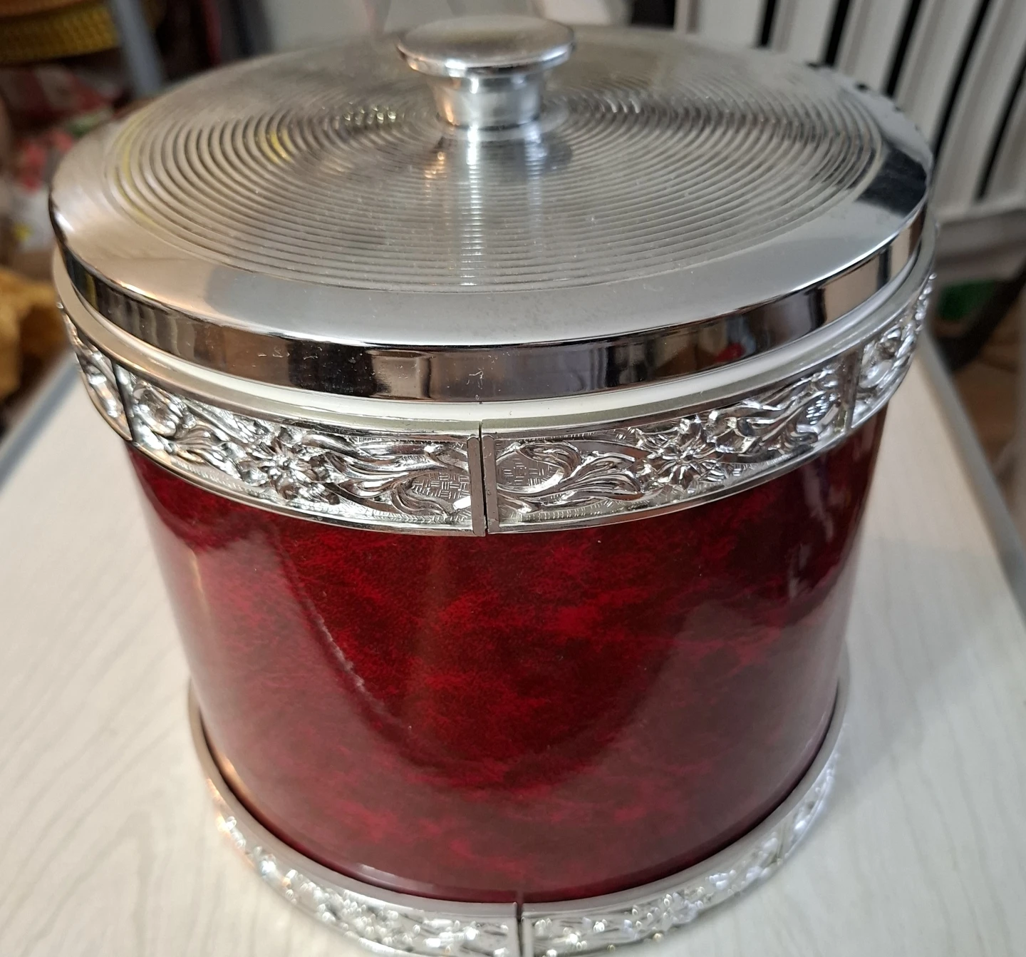 Red Ice Bucket with Silver Trim - photo 4
