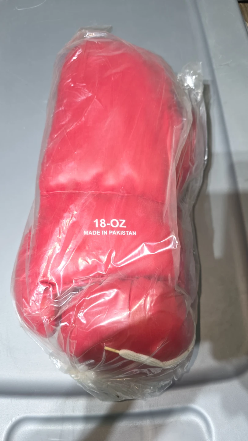 Red 18 oz Boxing Gloves Made in Pakistan