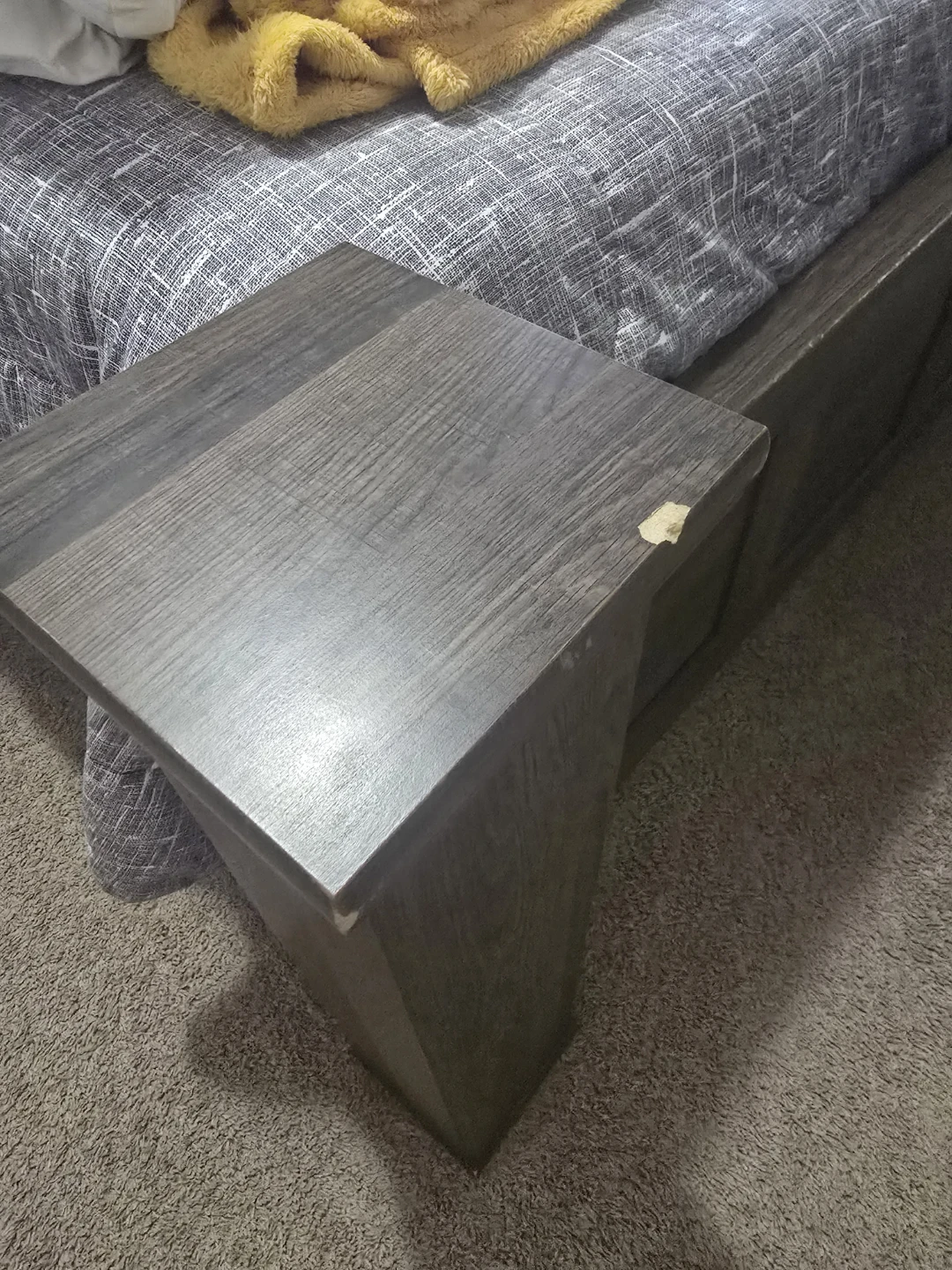 Dark Wood Queen Size Bed Frame - photo 4