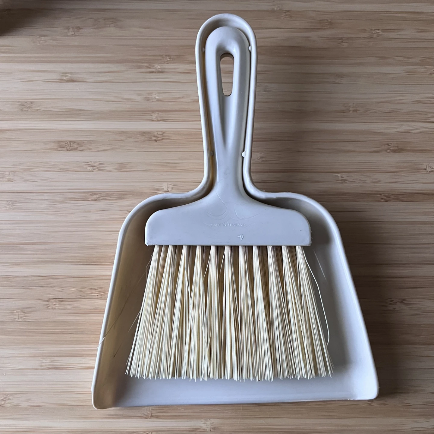Small Plastic Dustpan and Brush Set 🧡 - photo 2