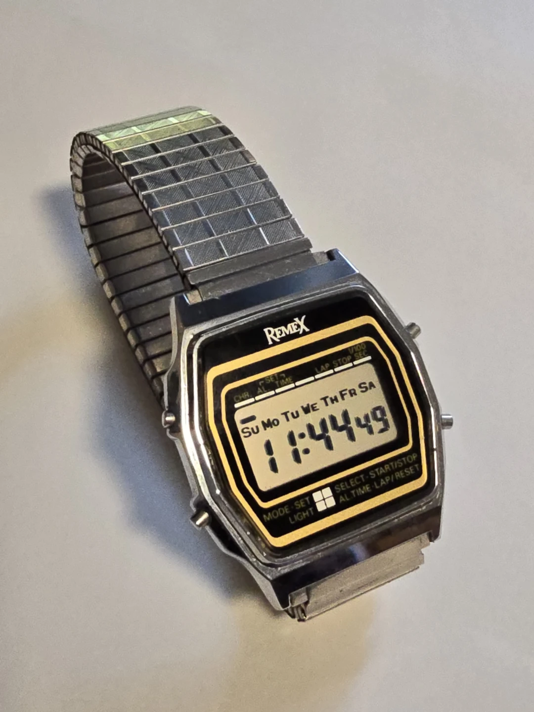 Vintage Remex LCD Digital Watch - photo 2