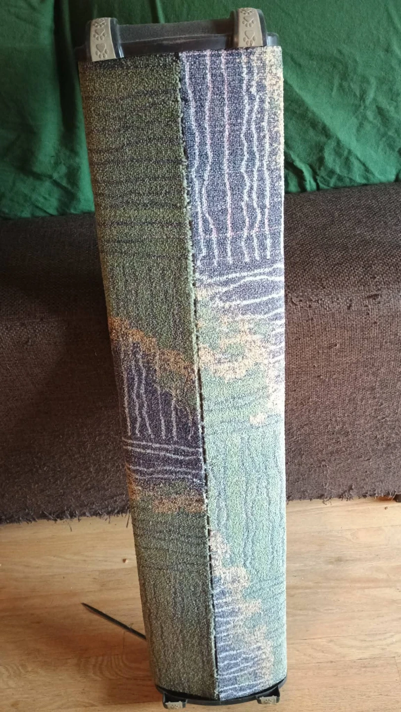 Cat scratching board
