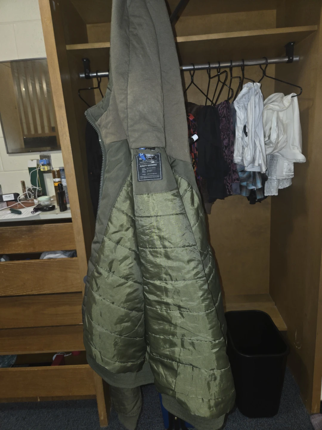 Winter jacket army green color - photo 3