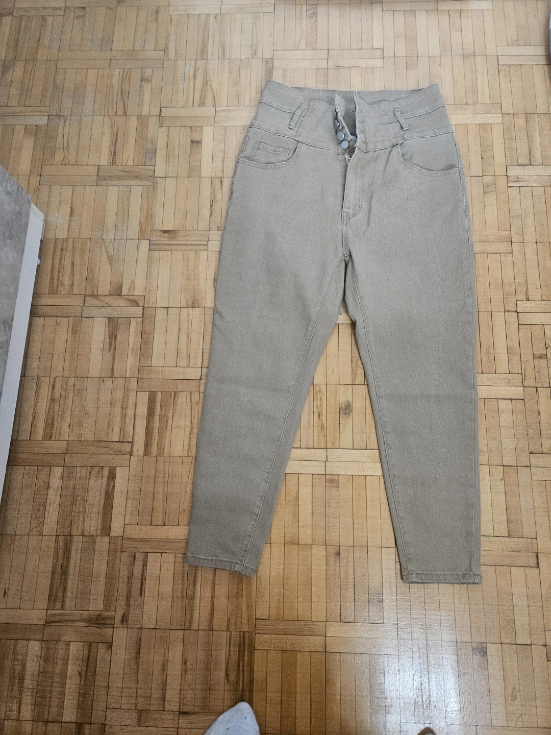 Women's High-Waisted Button-Fly Jeans - photo 4