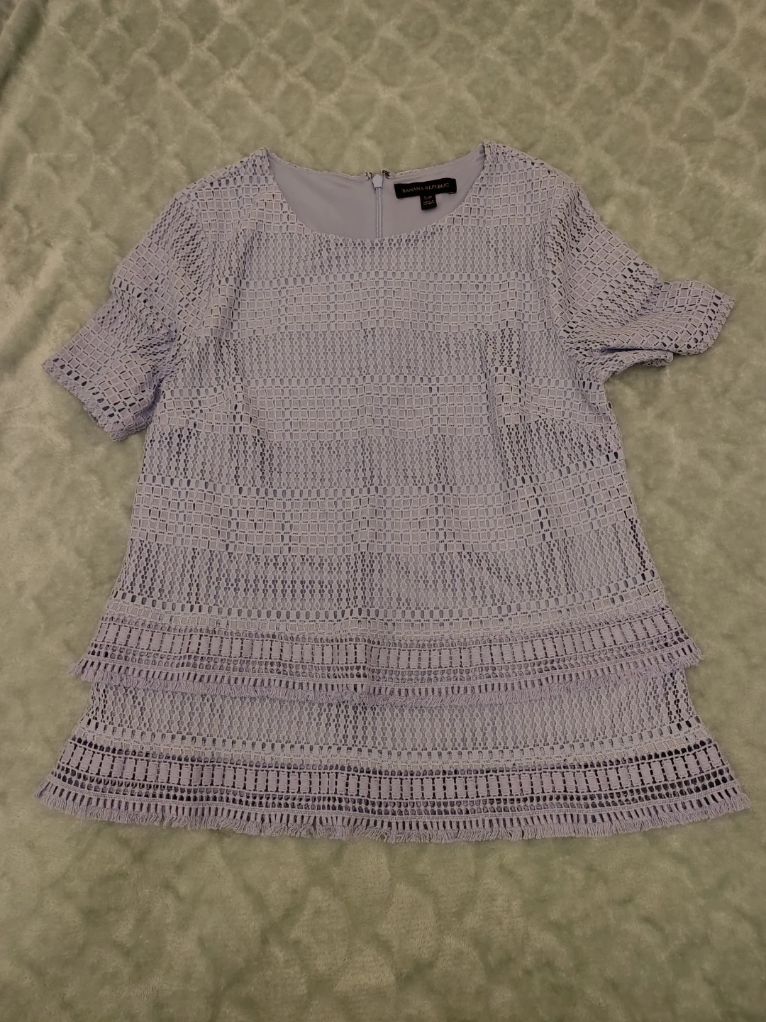 Banana Republic Periwinkle Lace blouse S/P