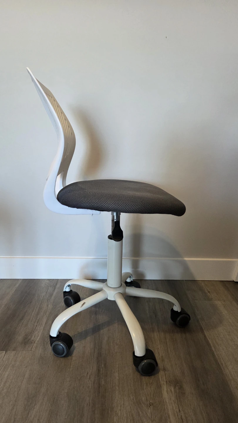 Office Chair - photo 2