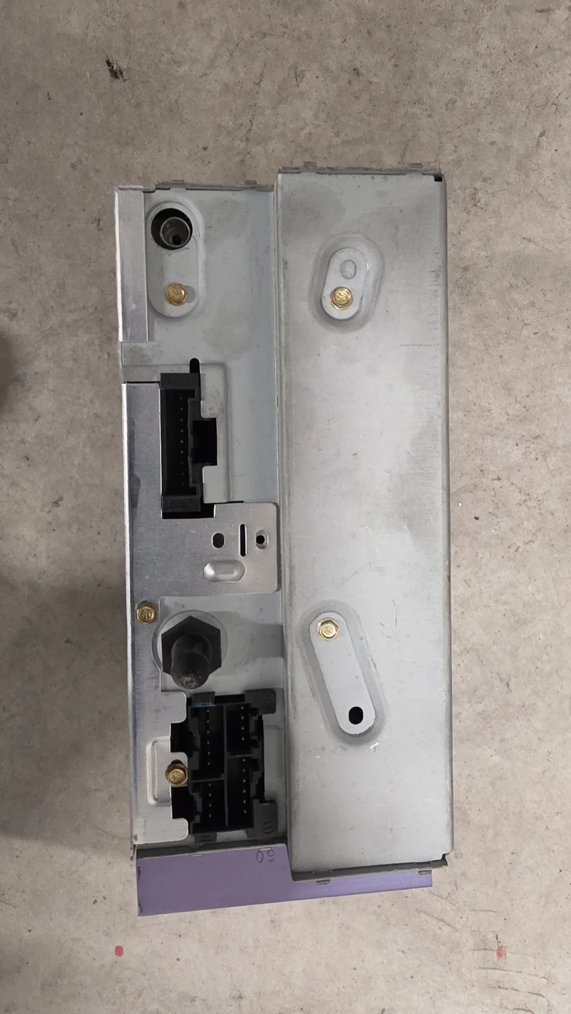 Delco Pontiac AM/FM Cassette Car Stereo with Dolby B NR - photo 2