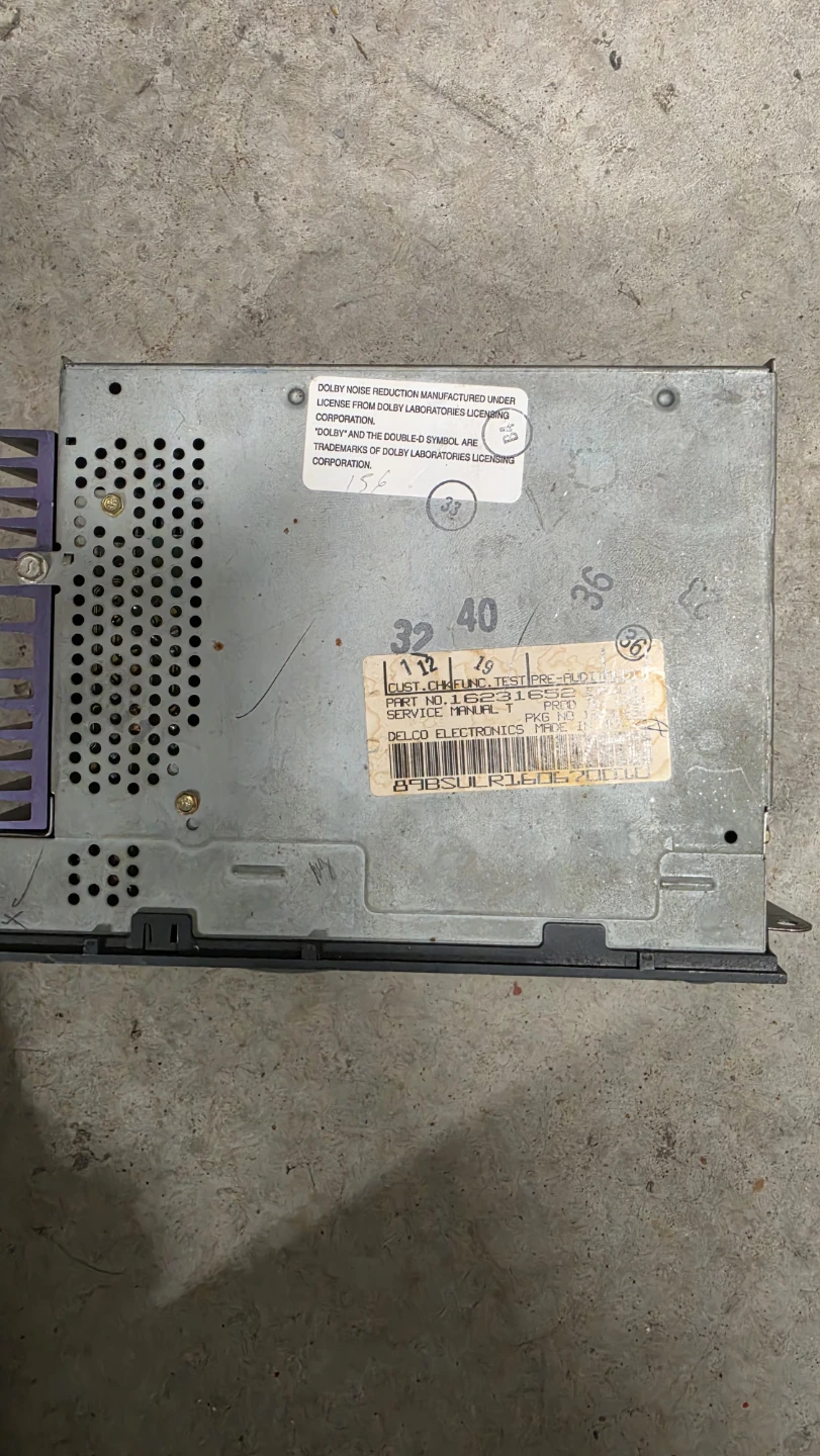 Delco Pontiac AM/FM Cassette Car Stereo with Dolby B NR - photo 3