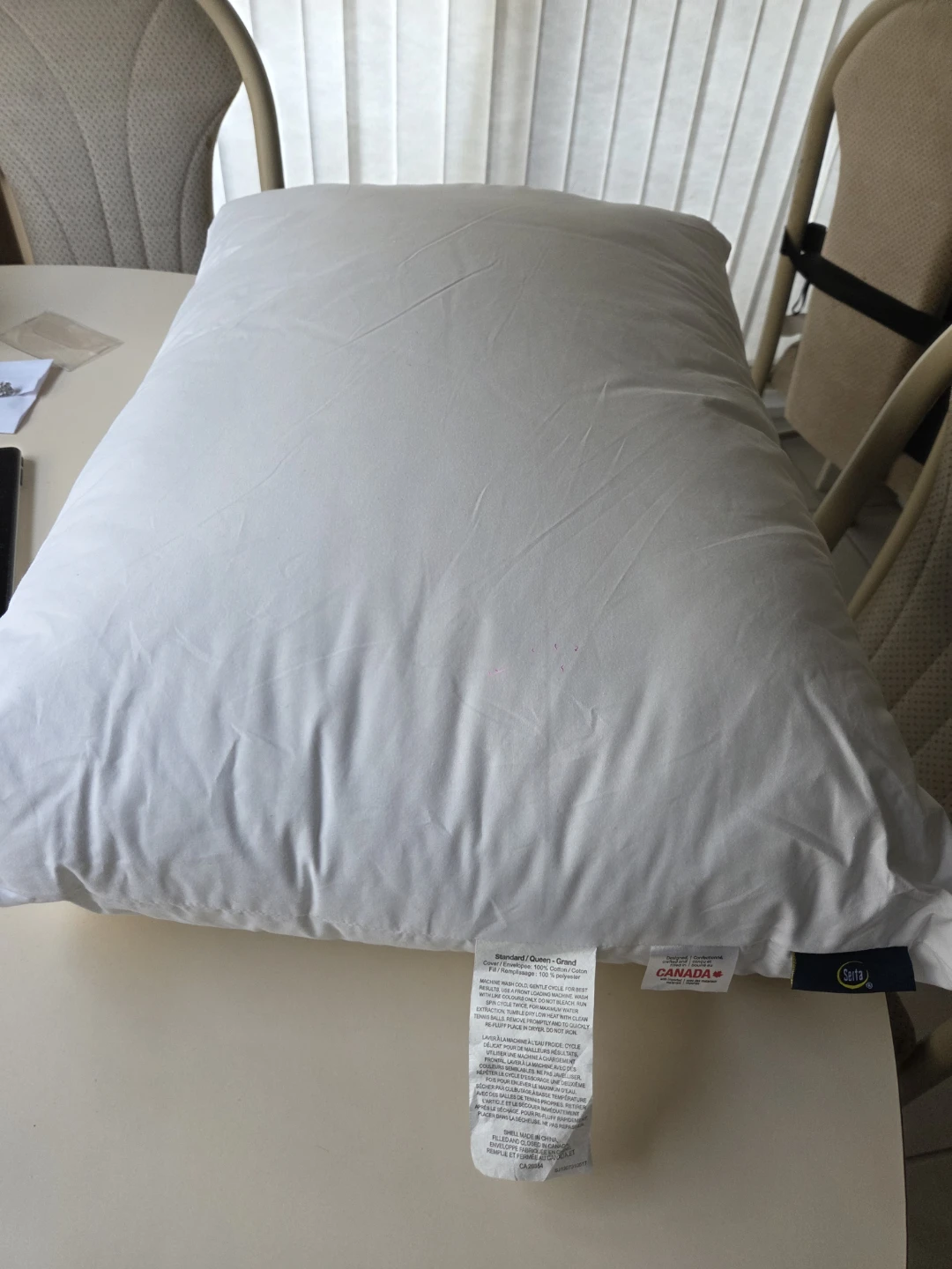 Serta (NEW) Queen Pillow