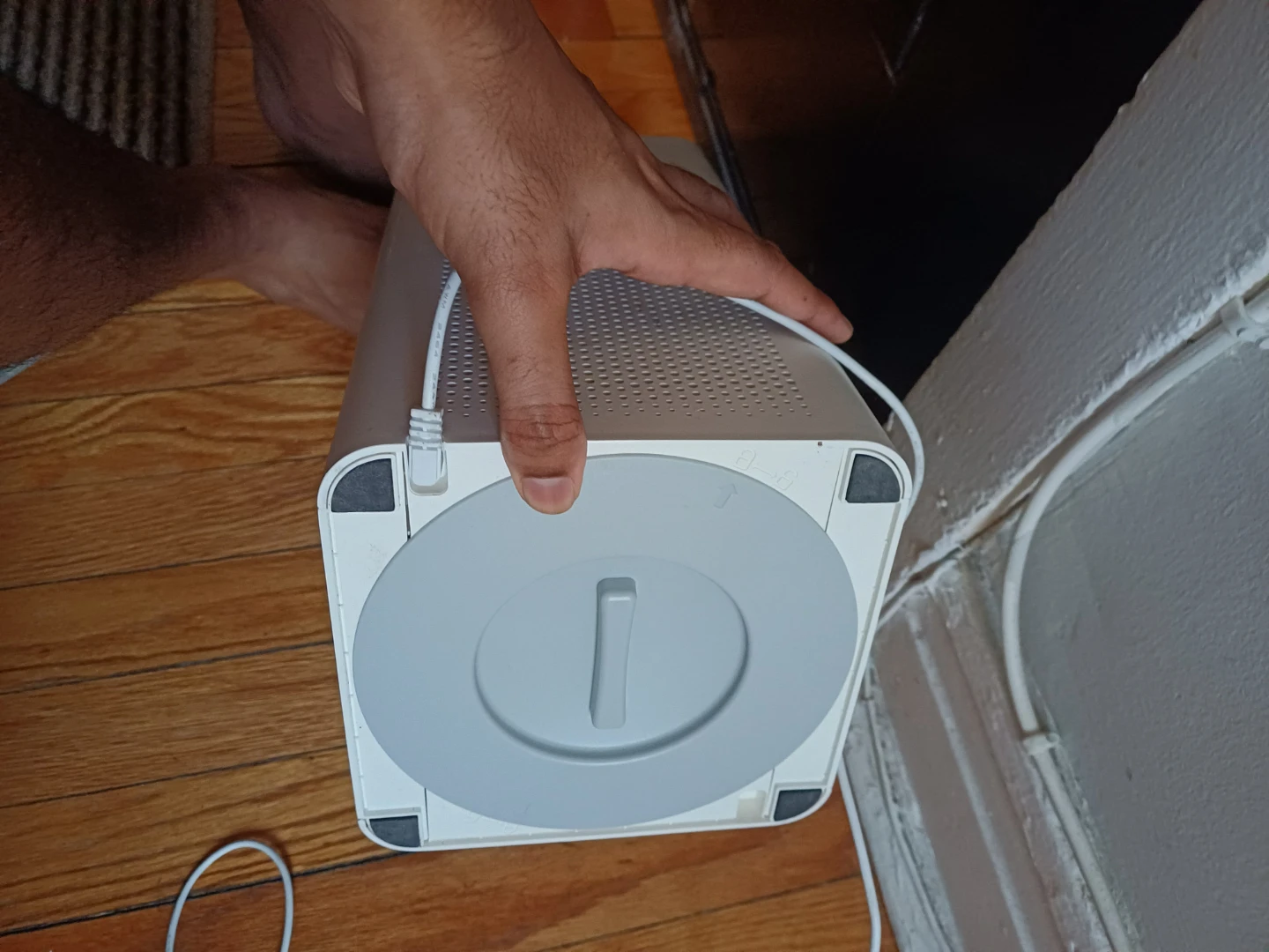 Modern Compact Air Purifier – Quiet, Powerful, Great Condition - photo 4