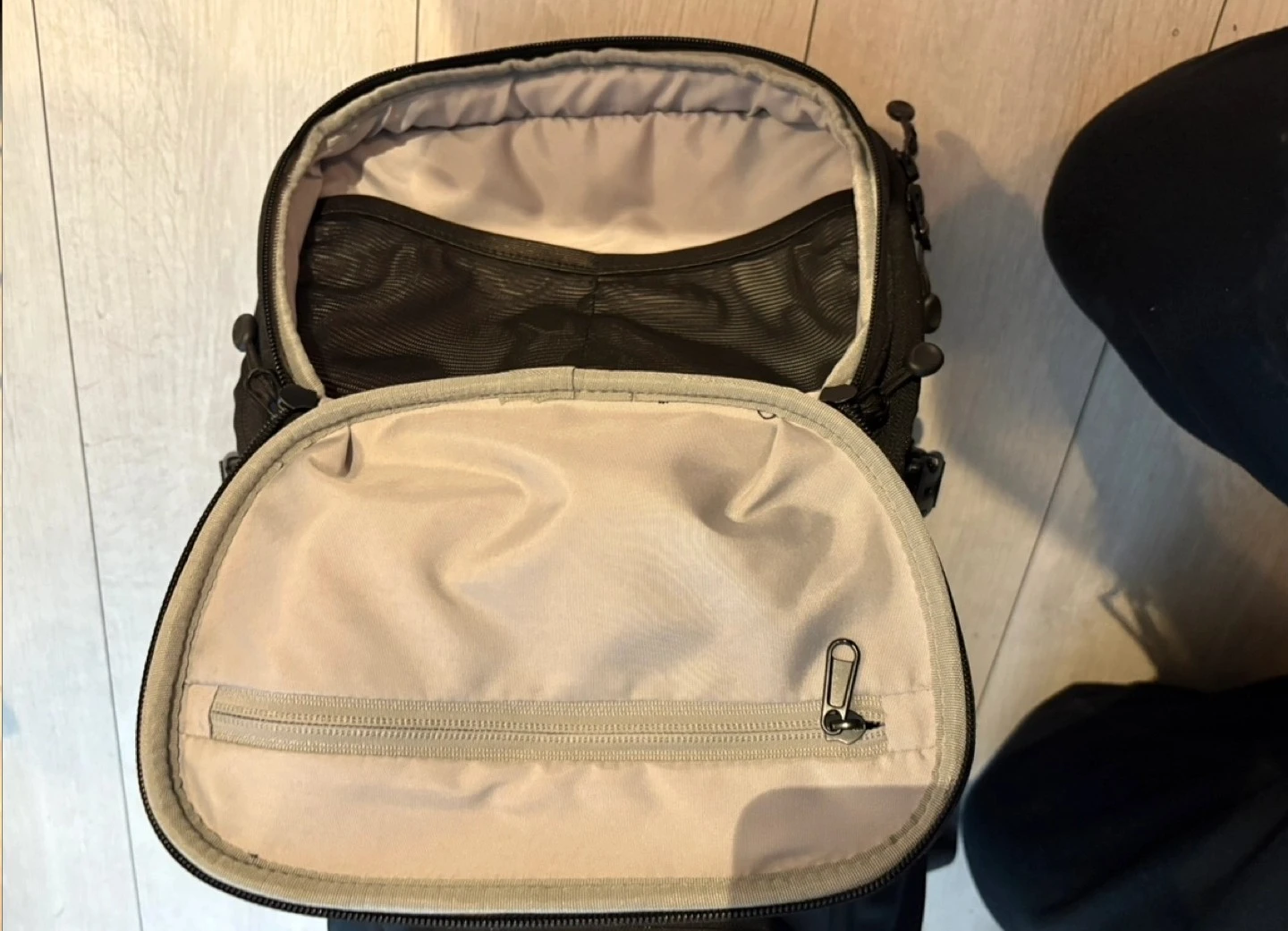 TARION HX-L 21L Camera Backpack (Black) - photo 5