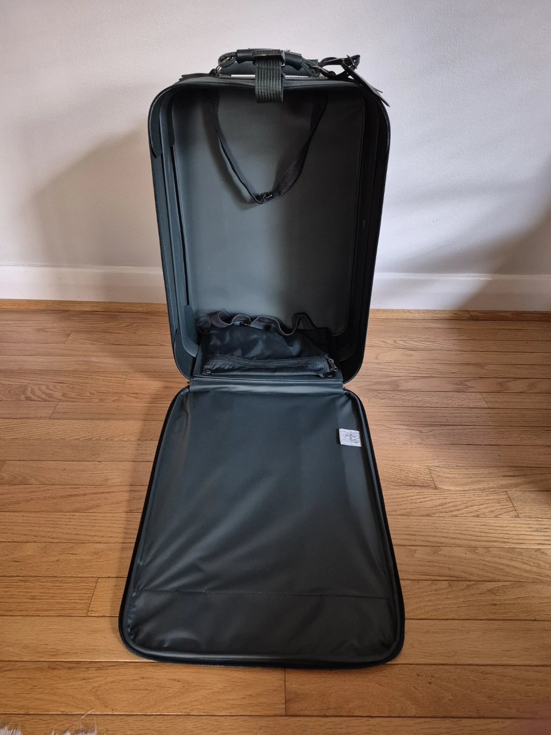 Carry-On Suitcase: Atlantic : Dark Green, with Telescopic handle - photo 5
