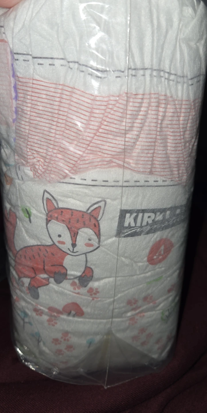 32 pack Kirkland size 4 Diapers