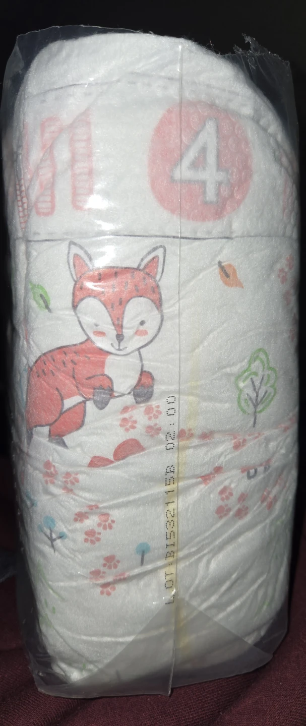 32 pack Kirkland size 4 Diapers - photo 3