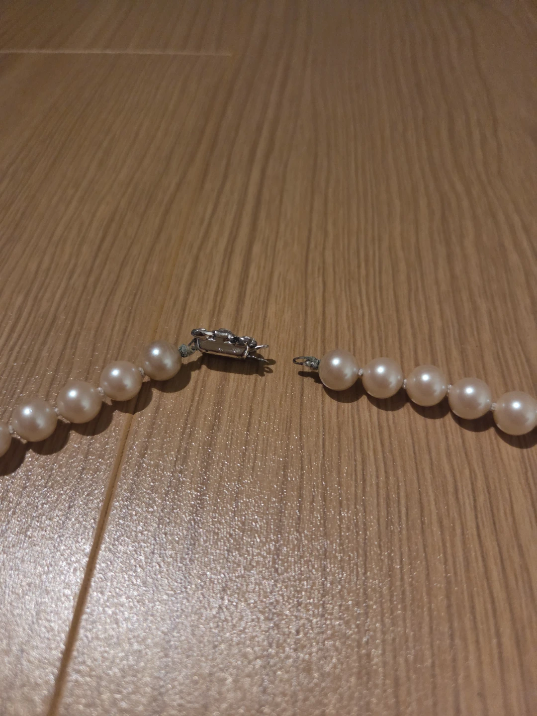 FREE Long pearl necklace PLEASE READ - photo 2