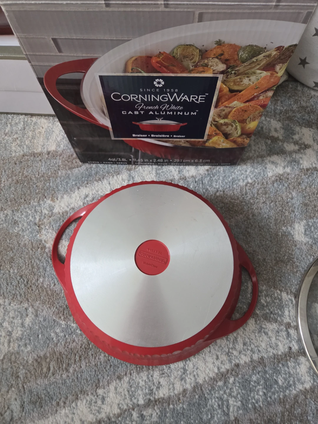 CorningWare French White Cast Aluminum Braiser Red - photo 2
