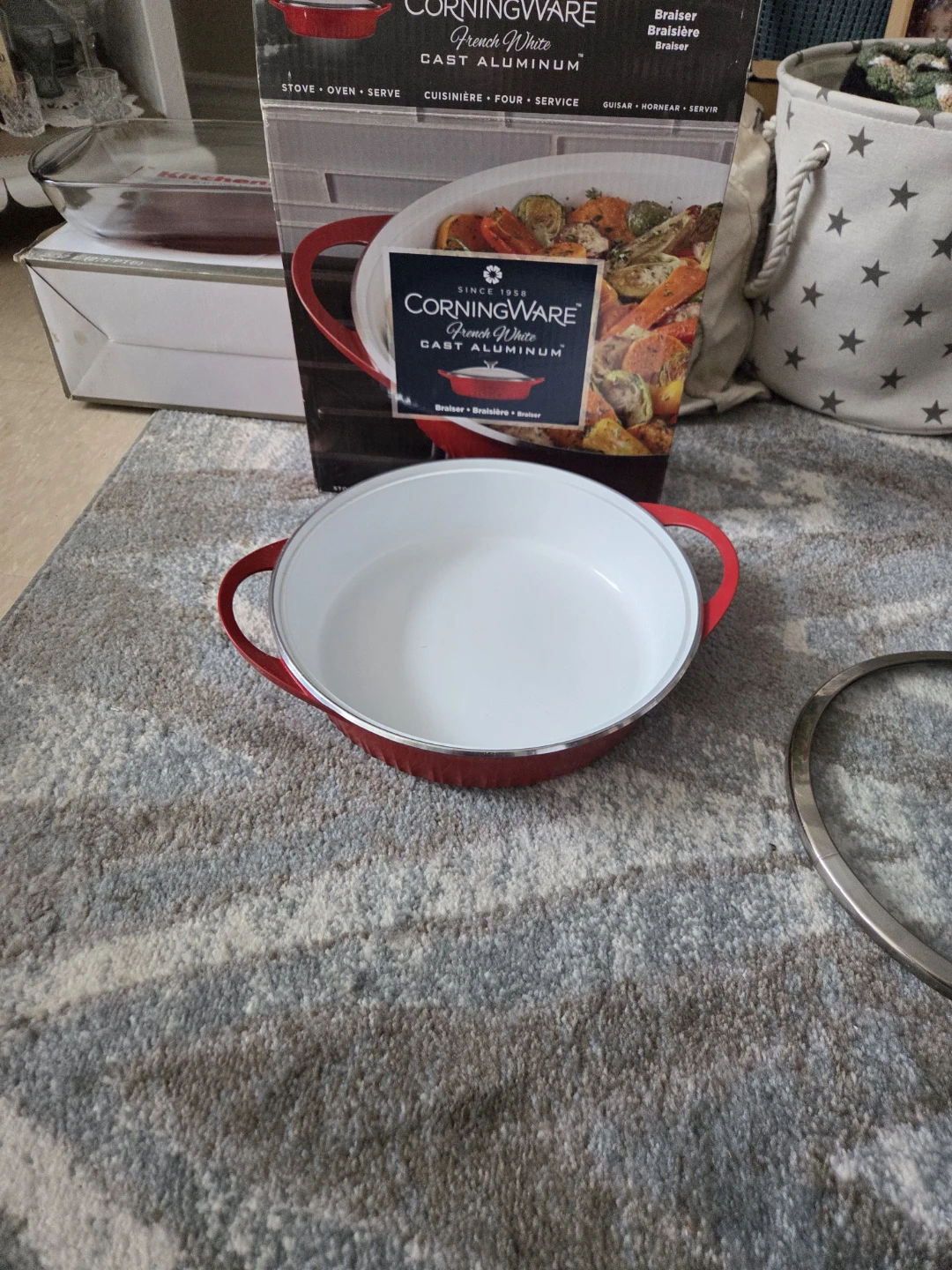 CorningWare French White Cast Aluminum Braiser Red - photo 3