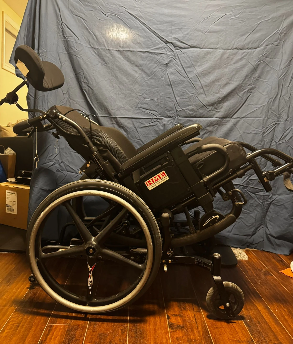 HME Tilt-in-Space Wheelchair and Free Folding Rollator - photo 5