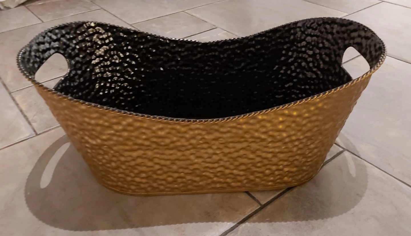 Hammered Metal Oval Basket - photo 2
