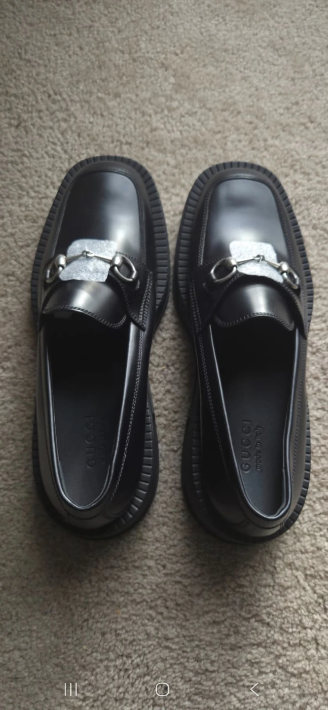 Gucci Black Leather Horsebit Loafers new condition