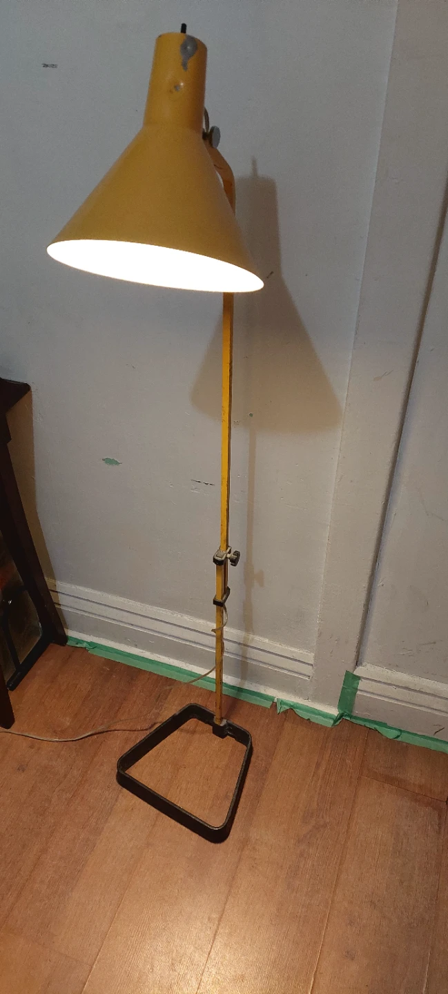 Vintage Luxo floor lamp - photo 2