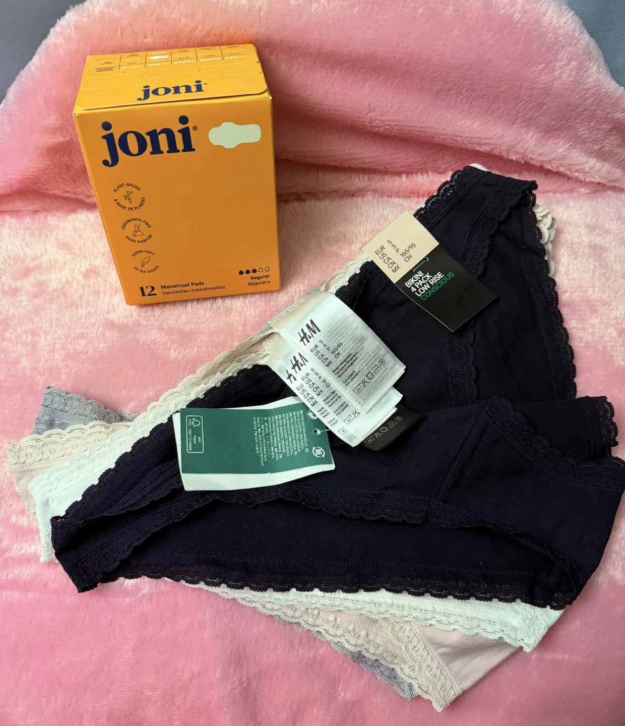 New🩷 H&M 4-Pack Organic undies 💕 FREE Joni plant based Pads