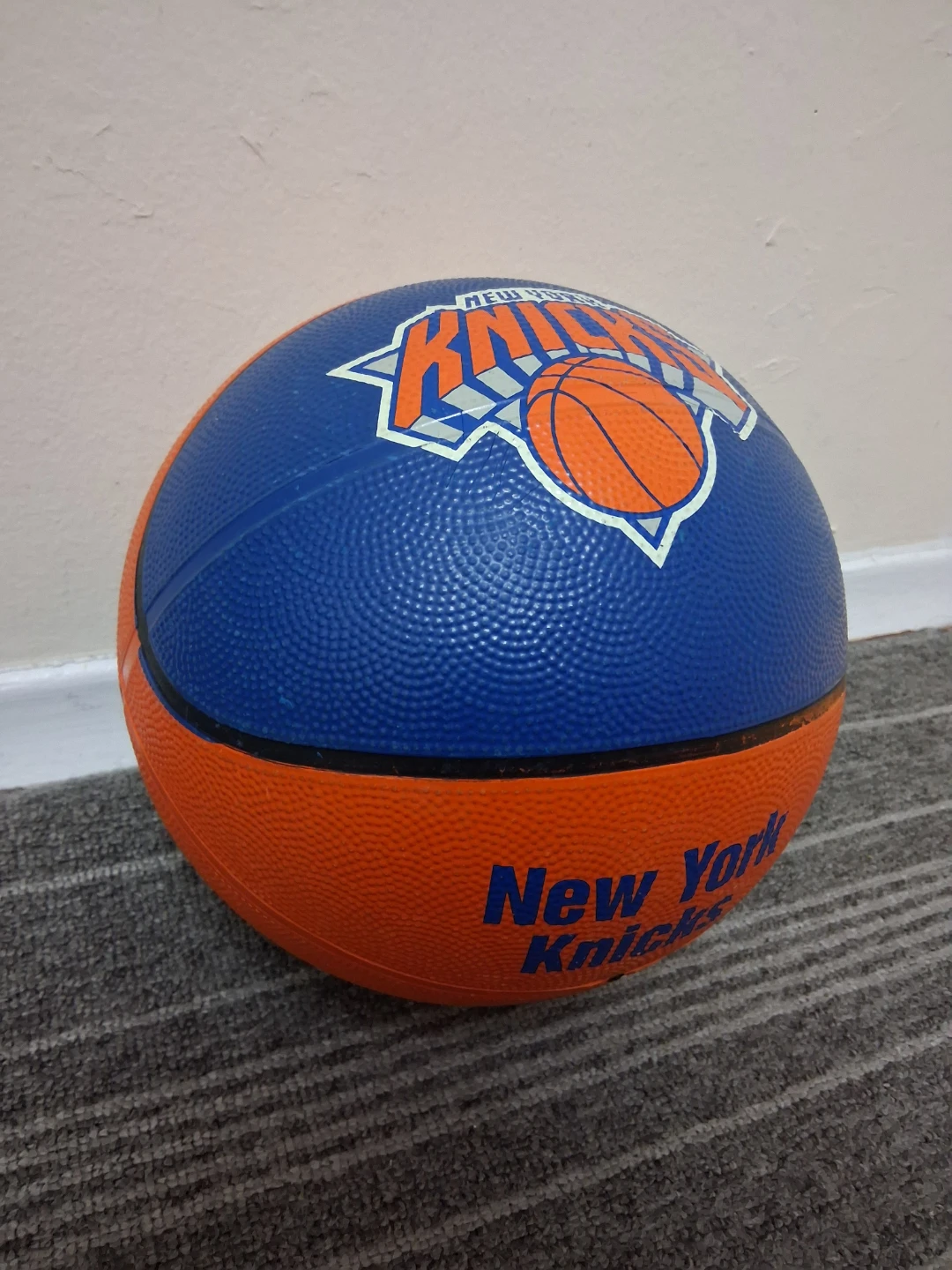 New York Knicks Basketball Size 7 - photo 2