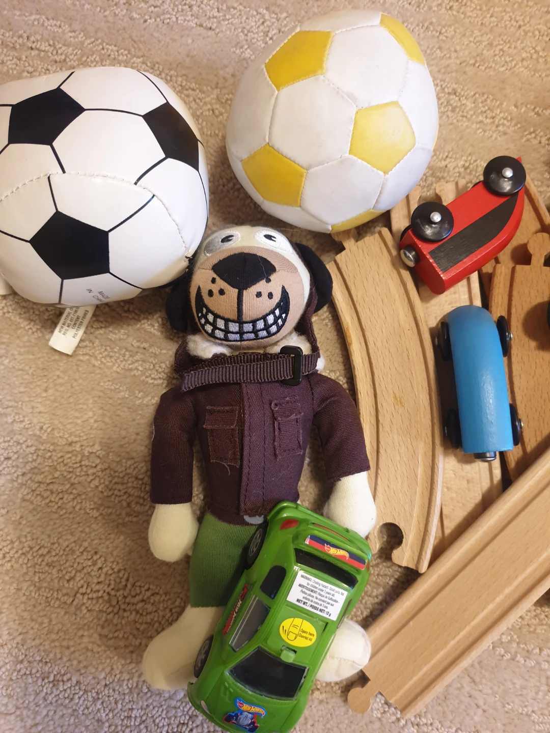 Bundle of Kids' Toys: Soccer Balls & Train Track - photo 3