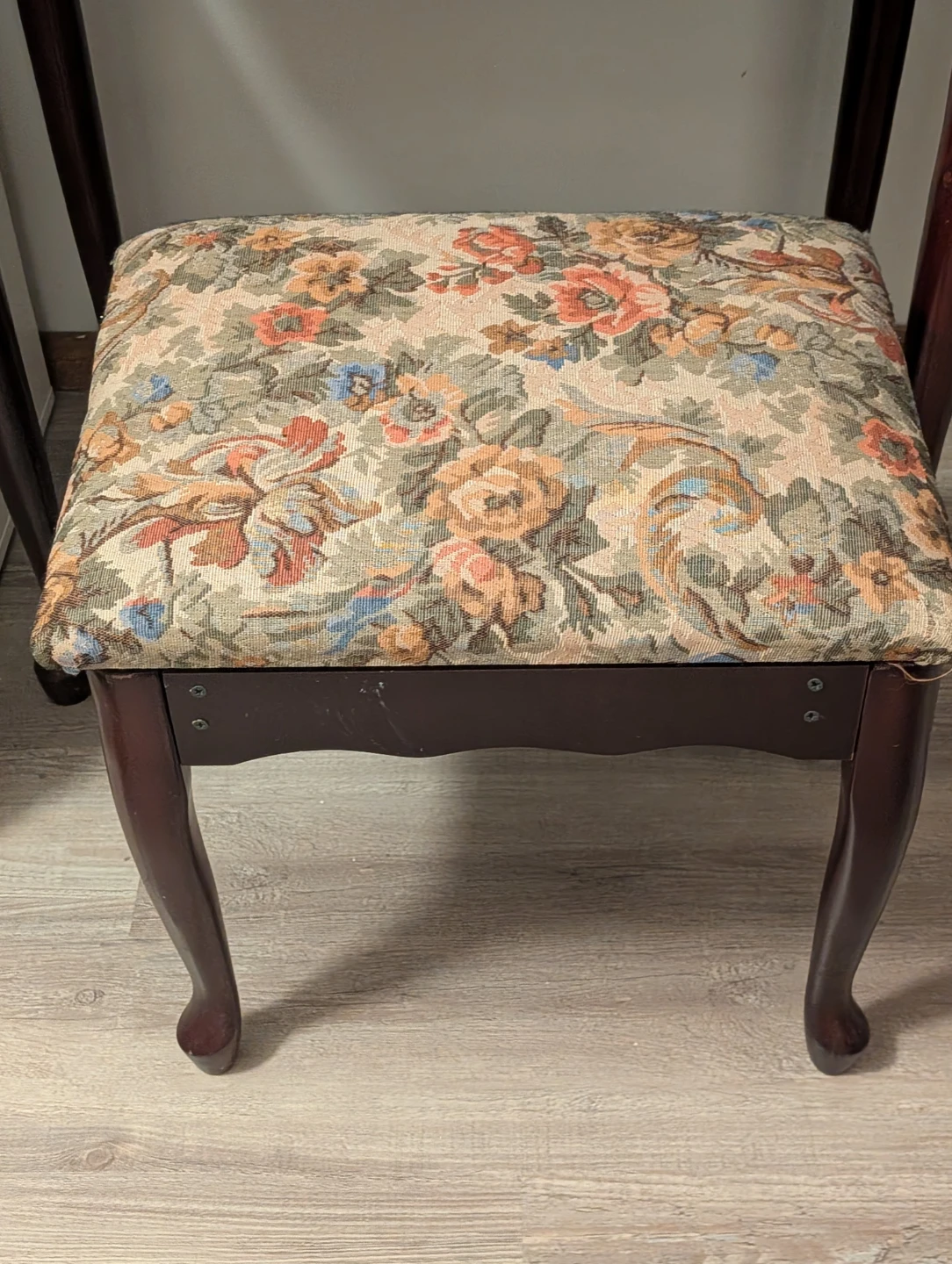 Vintage looking Vanity Desk with Stool - photo 5