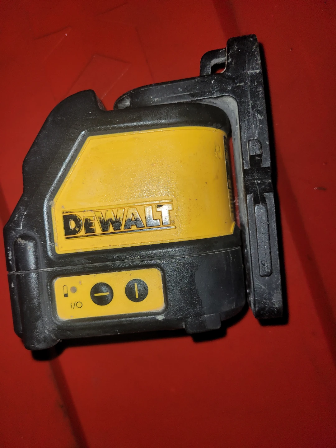 DEWALT 12V MAX Cross Line Laser Level, Red DW088LR - photo 4
