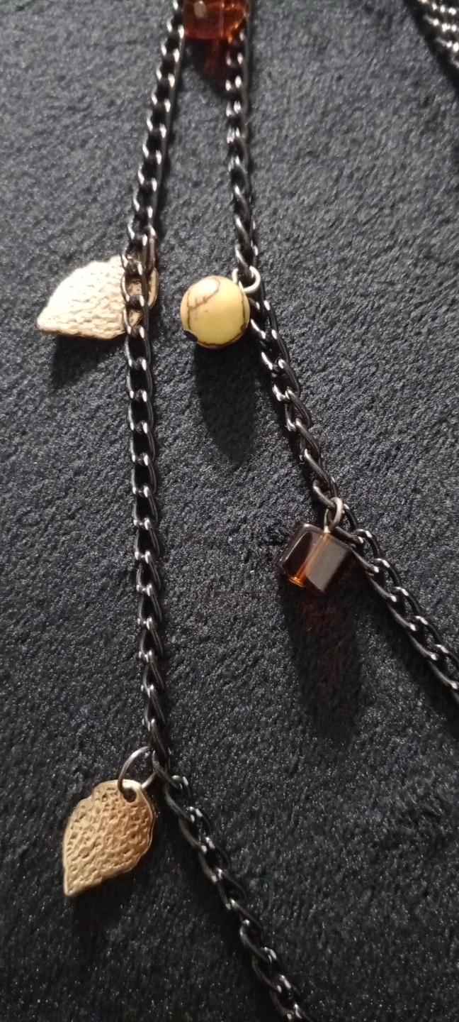 Vintage 🔥 Layered Beaded Leaf Charm Necklace - photo 3