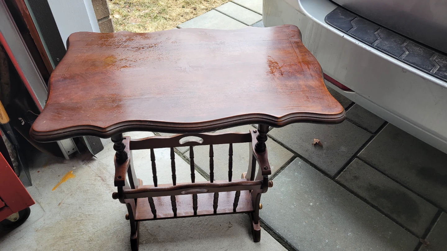 Wooden Magazine Table - photo 2