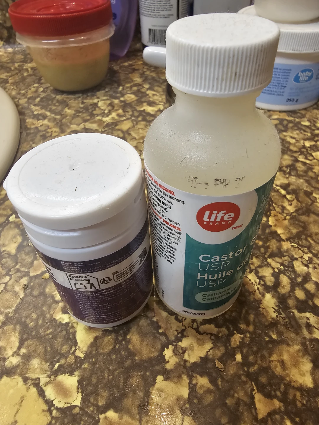 Castor oil, teeth whitening