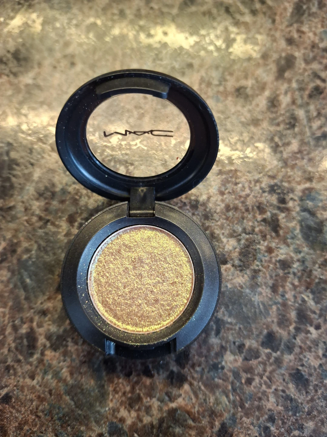 MAC eyeshadow