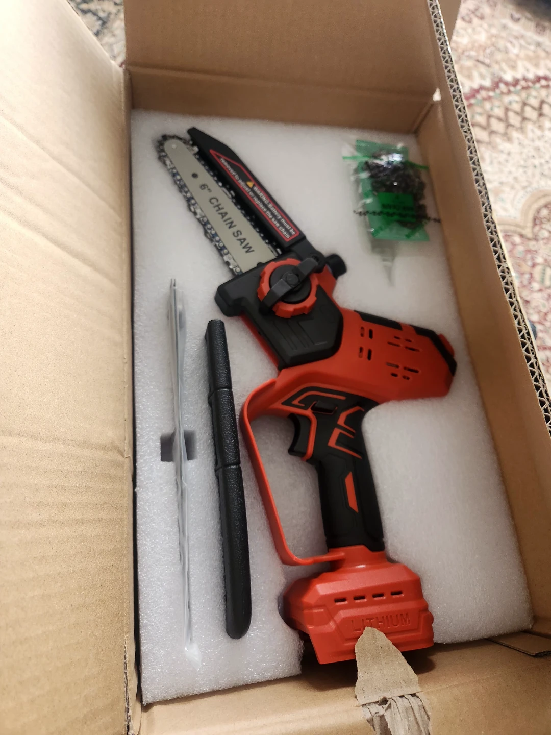 Cordless Brushless Pruning Chainsaw - photo 3