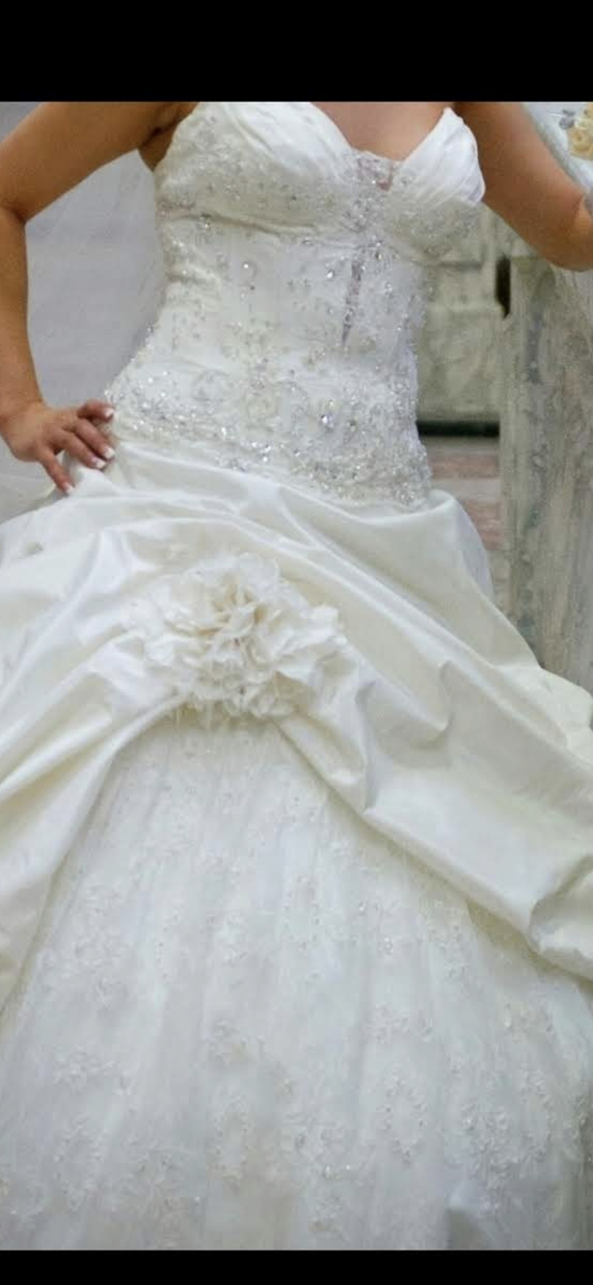 White Strapless Wedding Dress with Beading - photo 2