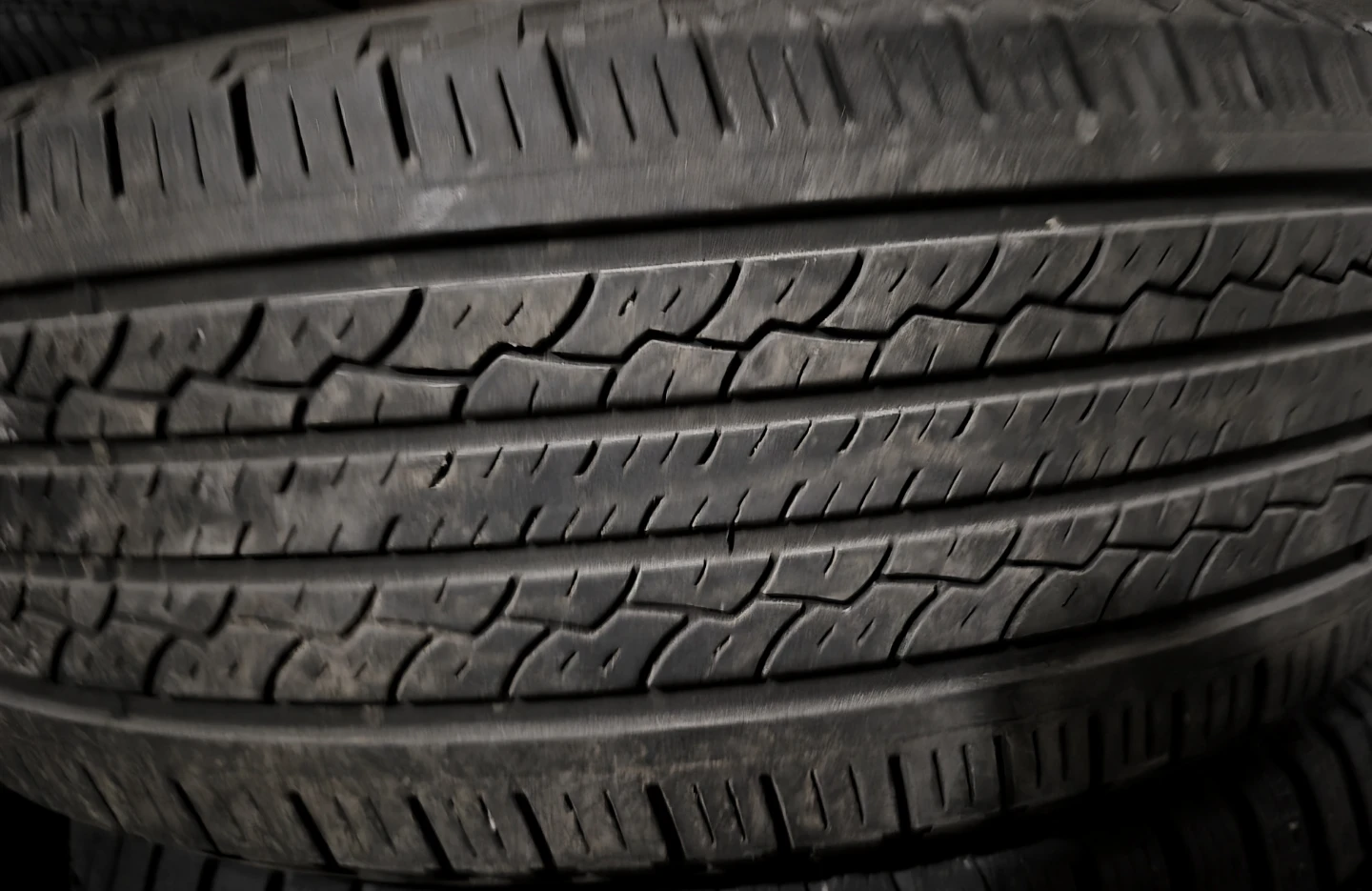 Very Good Tire Size 225 65 R16 M+S *DEAL*