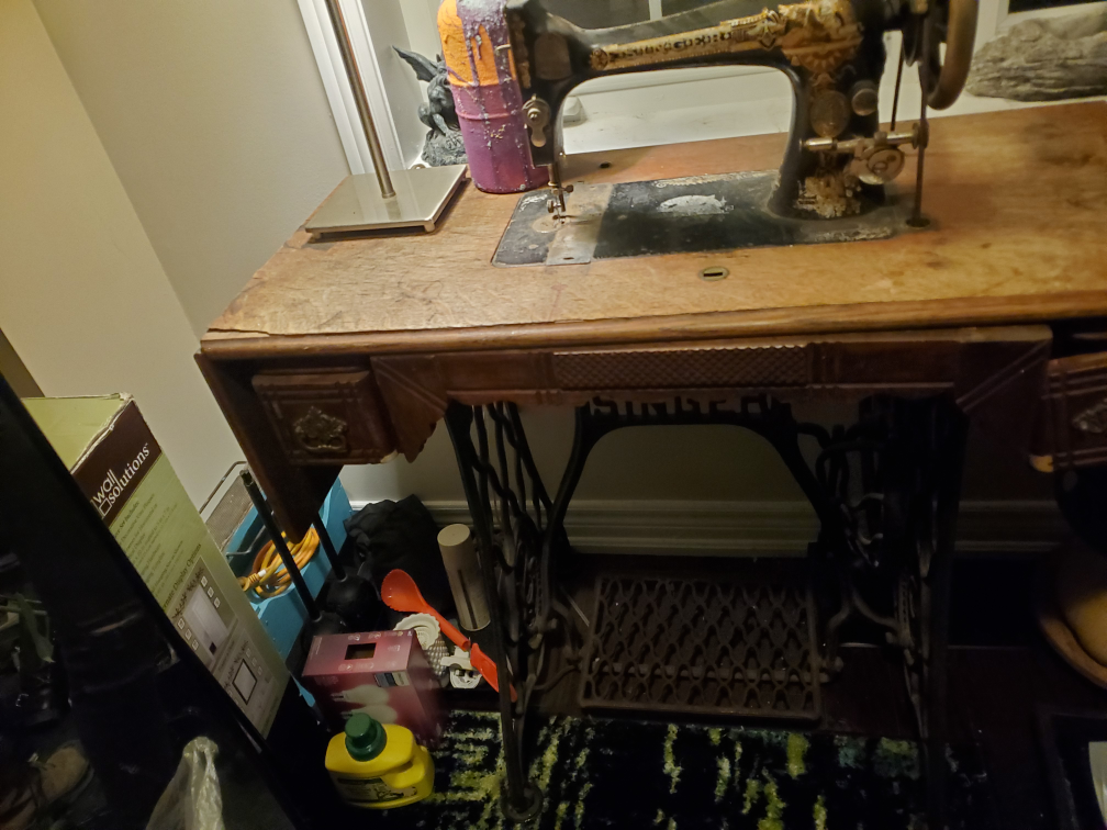 Antique  - Wooden Singer Sewing Machine Table 🥕 - photo 2